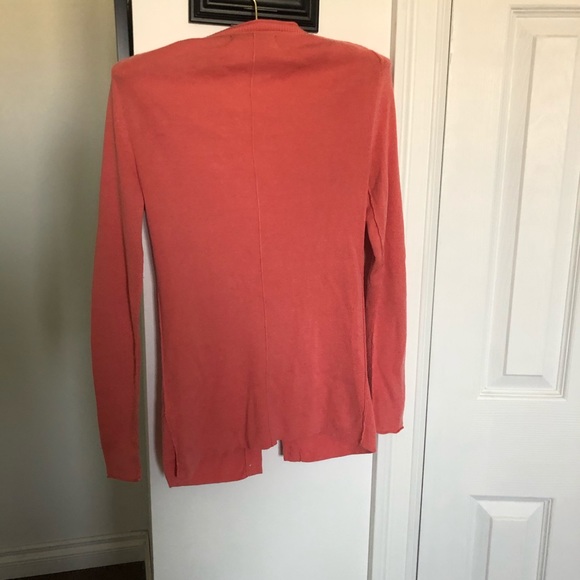 🦋2/$30 Coral Banana Republic Silk Cardigan - Picture 2 of 2